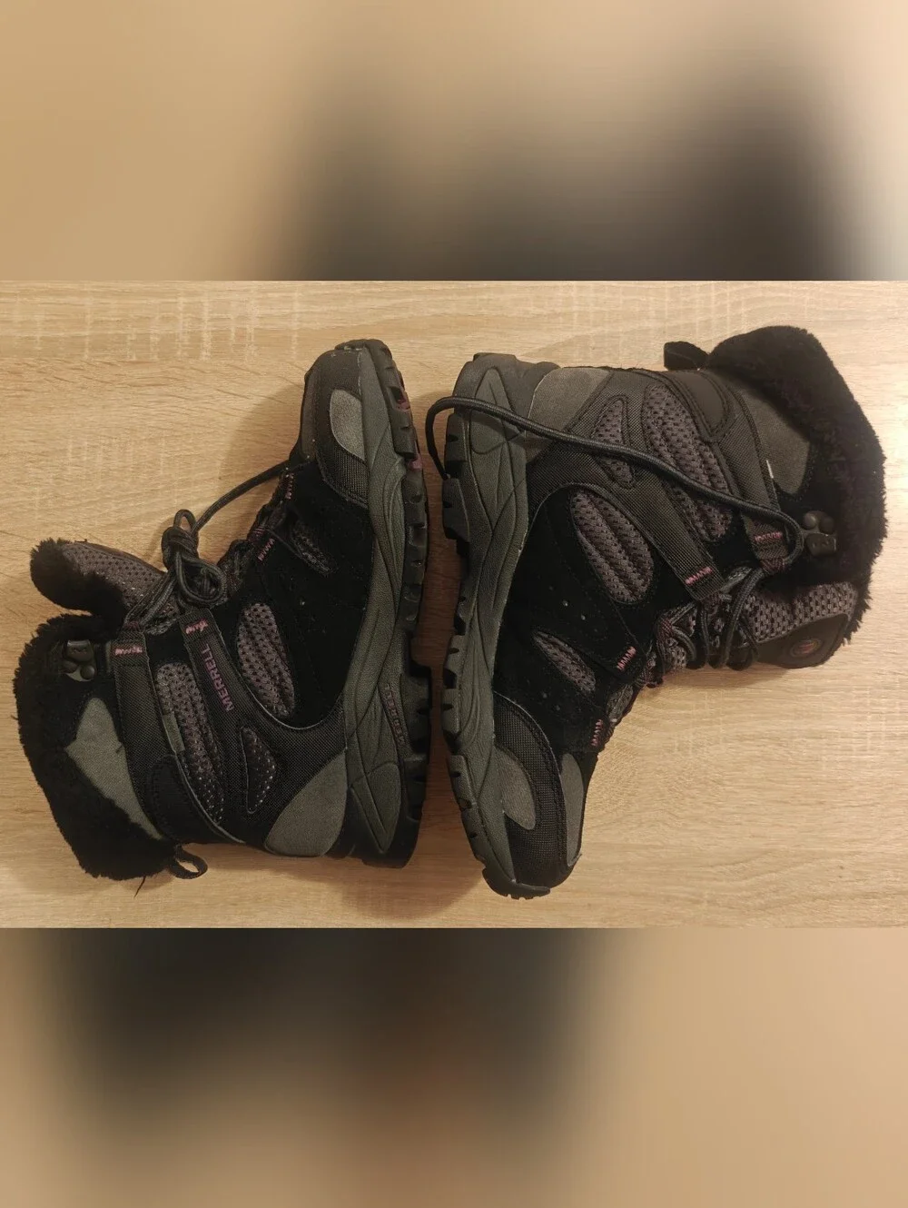 Merrell Waterproof Hiking Boots Black Purple High Top Women’s 7.5 Air Cushion